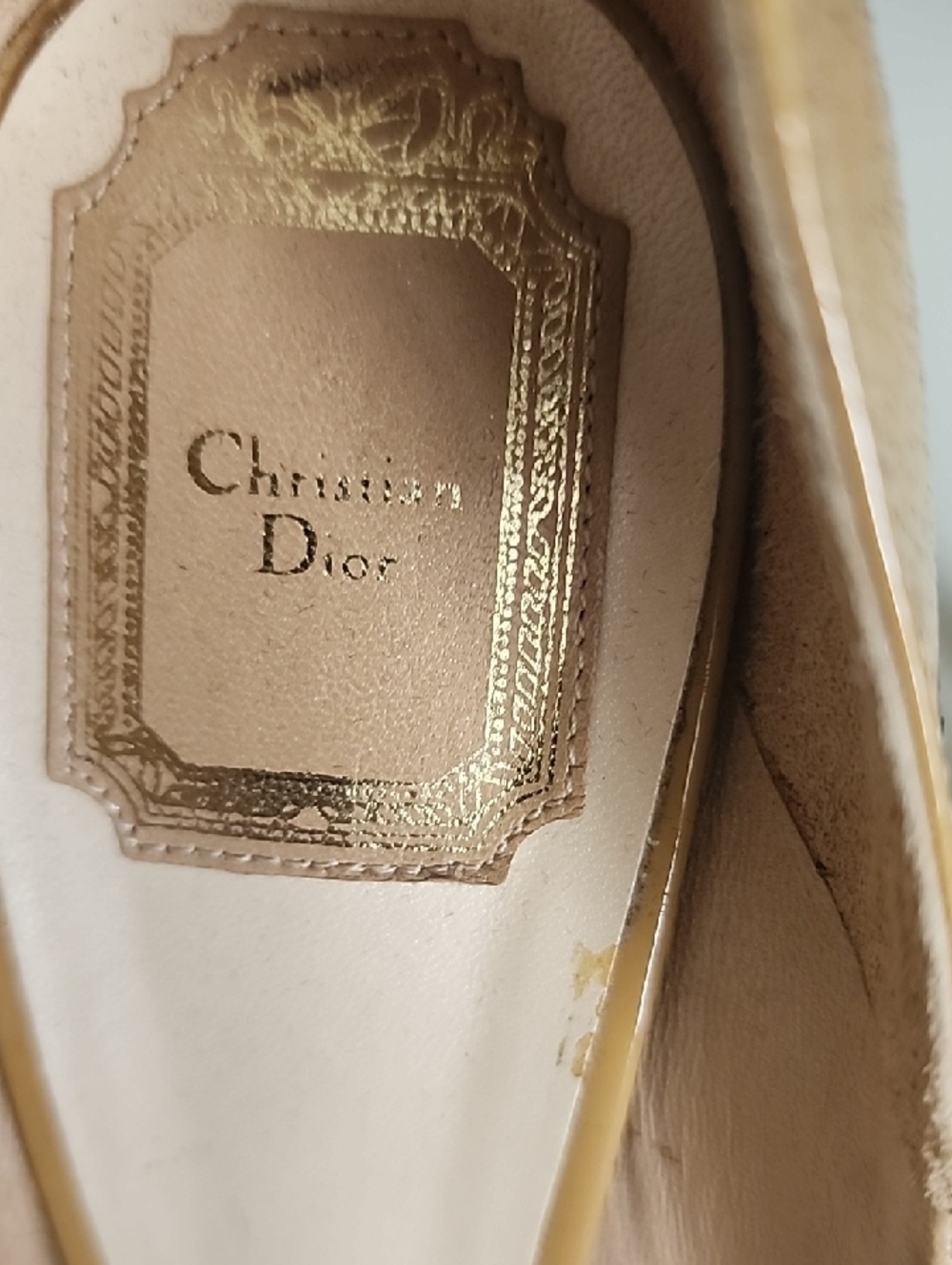 Dior Women's Mustard Gold Patent Leather AUTHENTIC GREAT CONDITION